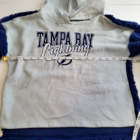 Tampa Bay Lightning Girls Hooded Fleece Hoodie Size L (10/12) Blue NHL Licensed - Picture 5 of 10